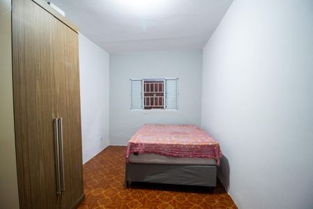 Casa para alugar com 102m², 2 quartos e 2 vagasQuarto