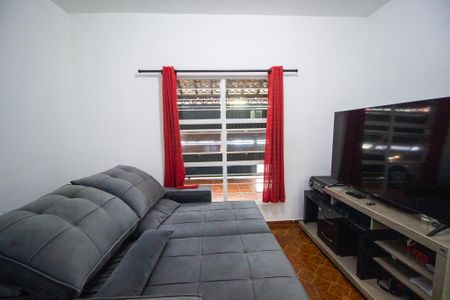 Casa para alugar com 102m², 2 quartos e 2 vagasSala