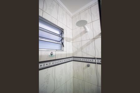 Casa para alugar com 102m², 2 quartos e 2 vagasBanheiro