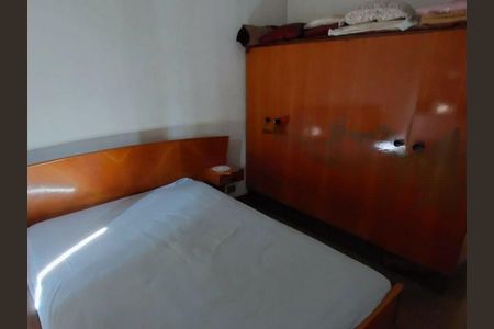 Casa à venda com 2 quartos, 182m² em Vila Tramontano, São Paulo