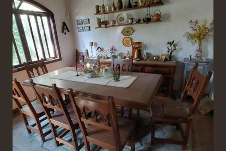 Casa à venda com 2 quartos, 182m² em Vila Tramontano, São Paulo