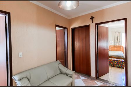 Casa à venda com 240m², 4 quartos e 3 vagasCorredor 