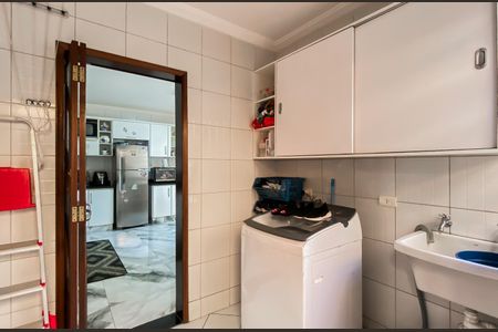 Casa à venda com 240m², 4 quartos e 3 vagasÁrea de Serviço