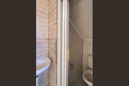 Casa à venda com 240m², 4 quartos e 3 vagasBanheiro de serviço