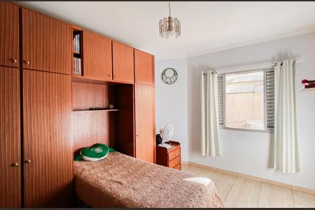 Casa à venda com 240m², 4 quartos e 3 vagasQuarto 2