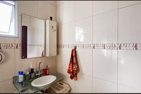 Casa à venda com 240m², 4 quartos e 3 vagasBanheiro 