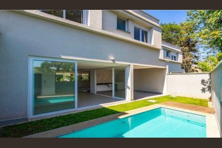 Casa à venda com 420m², 4 quartos e 4 vagas