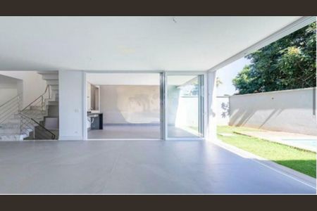 Casa à venda com 4 quartos, 420m² em Jardim dos Estados, São Paulo