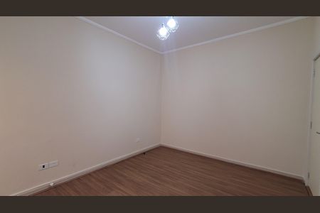Casa à venda com 253m², 2 quartos e 2 vagasSuíte 