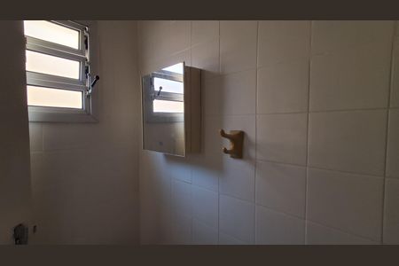 Casa à venda com 253m², 2 quartos e 2 vagasBanheiro Área de serviço 