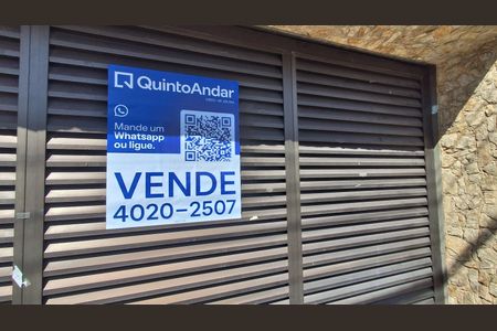 Casa à venda com 253m², 2 quartos e 2 vagasPlaquinha 