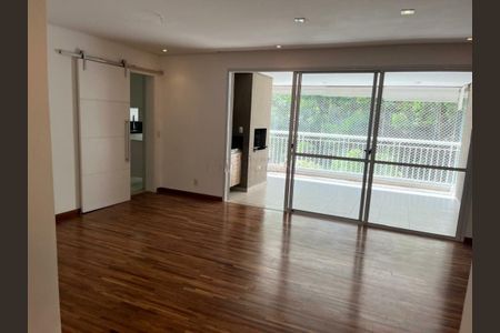 Apartamento para alugar com 168m², 3 quartos e 3 vagas