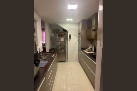 Casa de condomínio à venda com 118m², 4 quartos e 2 vagas