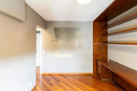 Apartamento à venda com 4 quartos, 212m² em Vila Nova Conceição, São Paulo