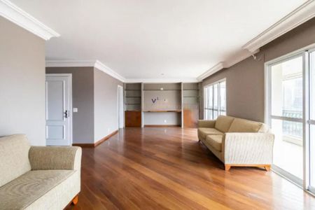 Apartamento à venda com 4 quartos, 212m² em Vila Nova Conceição, São Paulo