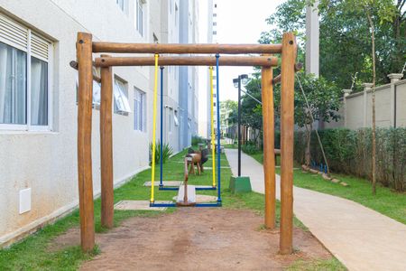 Apartamento para alugar com 36m², 2 quartos e sem vagaÁrea comum - Playground