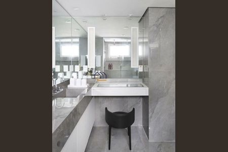 Apartamento à venda com 3 quartos, 173m² em Vila Suzana, São Paulo