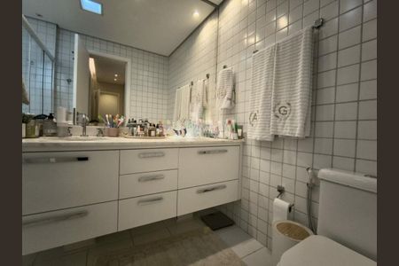 Apartamento à venda com 170m², 4 quartos e 3 vagas