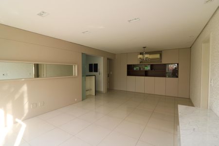 Apartamento para alugar com 103m², 3 quartos e 2 vagasSala