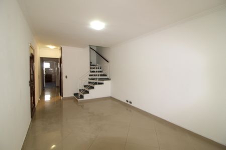 Casa de condomínio à venda com 150m², 3 quartos e 2 vagasSala