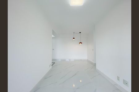 Sala de apartamento para alugar com 2 quartos, 67m² em Centro, Osasco
