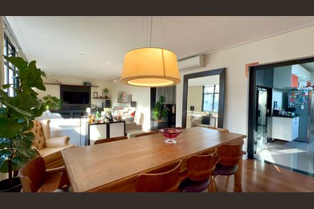 Apartamento à venda com 190m², 3 quartos e 1 vagaSala de Jantar