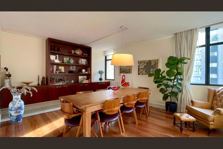 Apartamento à venda com 190m², 3 quartos e 1 vagaSala de Jantar