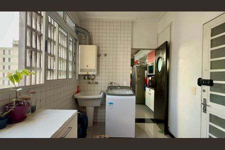 Apartamento à venda com 190m², 3 quartos e 1 vagaÁrea de Serviço