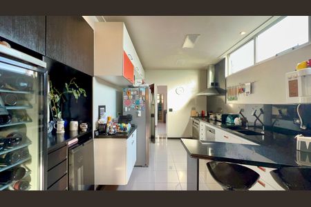 Apartamento à venda com 190m², 3 quartos e 1 vagaCozinha