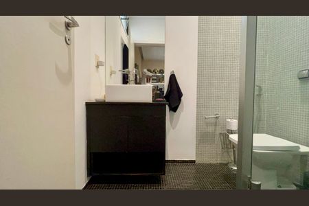 Apartamento à venda com 190m², 3 quartos e 1 vagaBanheiro da Suíte 1