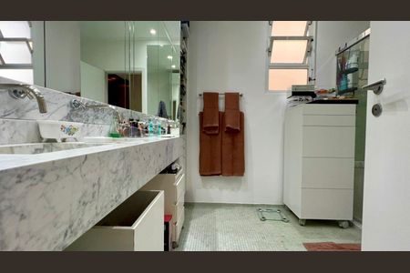Apartamento à venda com 190m², 3 quartos e 1 vagaBanheiro da Suíte 3