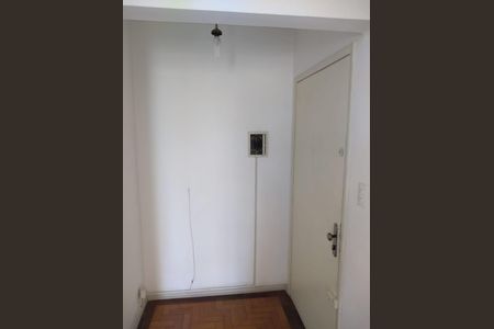 Apartamento à venda com 64m², 2 quartos e sem vagaEntrada