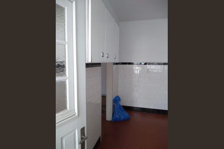 Apartamento à venda com 64m², 2 quartos e sem vagaCozinha