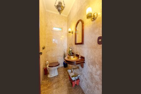 Apartamento à venda com 228m², 4 quartos e 1 vaga Apartamento à venda com 228m², 4 quartos e 1 vagaLavabo