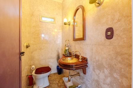 Apartamento à venda com 228m², 4 quartos e 1 vaga Apartamento à venda com 228m², 4 quartos e 1 vagaLavabo
