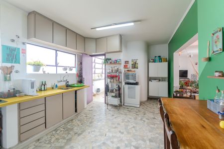 Apartamento à venda com 228m², 4 quartos e 1 vaga Apartamento à venda com 228m², 4 quartos e 1 vagaCozinha