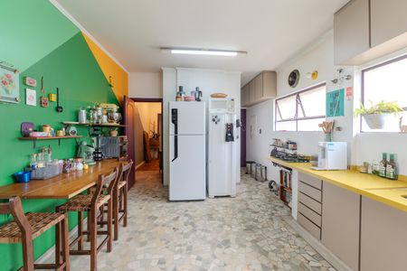 Apartamento à venda com 228m², 4 quartos e 1 vaga Apartamento à venda com 228m², 4 quartos e 1 vagaCozinha