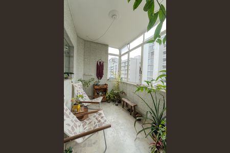 Sacada de apartamento à venda com 4 quartos, 228m² em Bela Vista, São Paulo