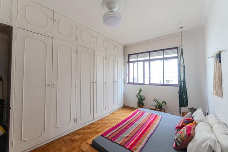 Apartamento à venda com 228m², 4 quartos e 1 vaga Apartamento à venda com 228m², 4 quartos e 1 vagaSuíte 1