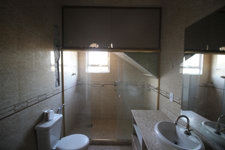 Casa para alugar com 362m², 4 quartos e 2 vagasBanheiro da Suíte 1