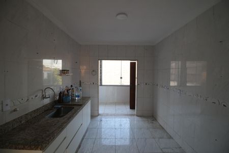 Casa para alugar com 362m², 4 quartos e 2 vagasCozinha