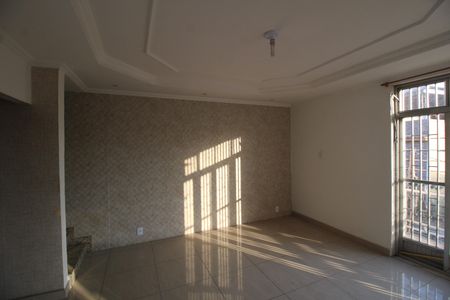 Casa para alugar com 362m², 4 quartos e 2 vagasSala