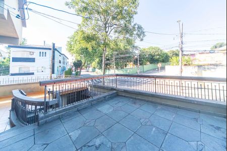 Casa à venda com 240m², 3 quartos e 2 vagasVaranda da Frente