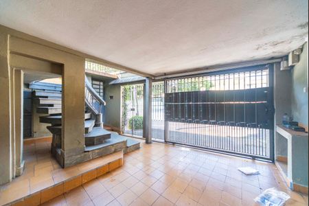 Casa à venda com 240m², 3 quartos e 2 vagasGaragem