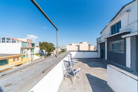 Casa à venda com 240m², 3 quartos e 2 vagasCobertura