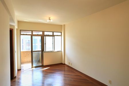 Sala de apartamento à venda com 1 quarto, 45m² em Santa Efigênia, Belo Horizonte