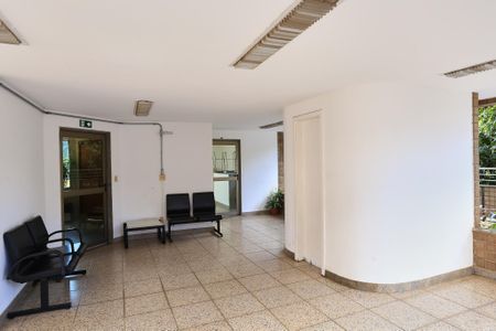 Apartamento à venda com 45m², 1 quarto e sem vagaÁrea comum - Salão de festas