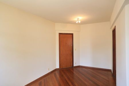 Sala de apartamento à venda com 1 quarto, 45m² em Santa Efigênia, Belo Horizonte