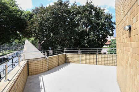 Apartamento à venda com 45m², 1 quarto e sem vagaÁrea comum - Salão de festas