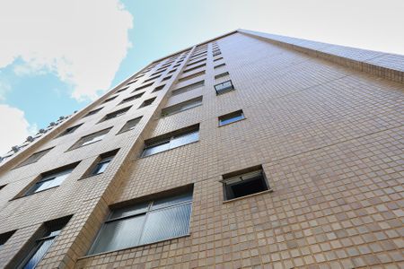 Apartamento à venda com 45m², 1 quarto e sem vagaFachada